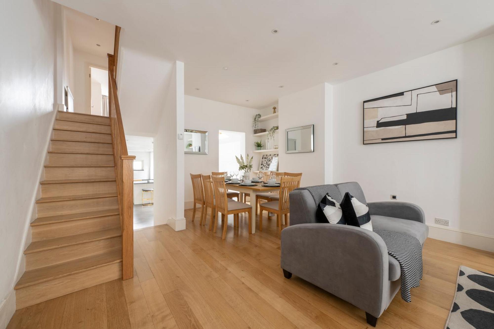 Fulham Spacious & Luxe House With Parking & Garden Londra