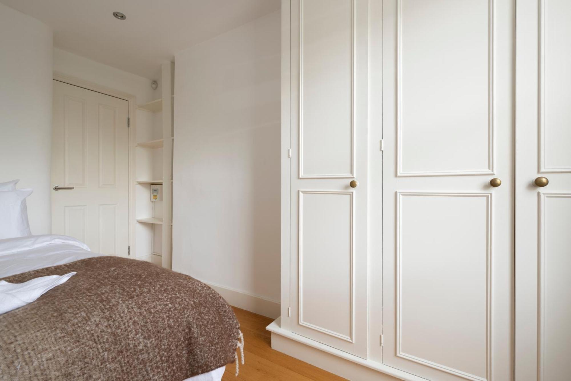 Appartamento Fulham Spacious & Luxe House With Parking & Garden Londra